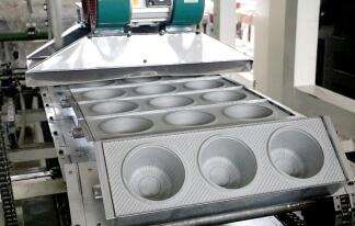 山東餐盒機哪家性價比高，真空成型機廠家推薦